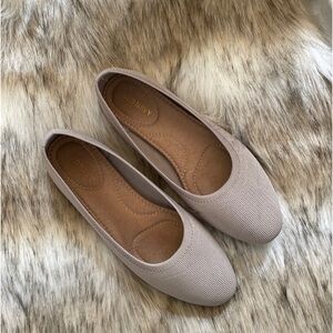 Almond knit Old Navy Ballet Flats, women’s size 7